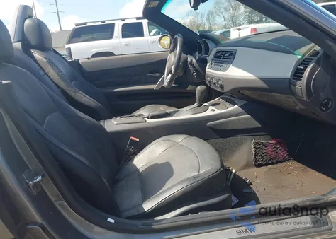 2005 BMW Z4 2.5I from USA, damaged, VIN 4USBT33585LS54063